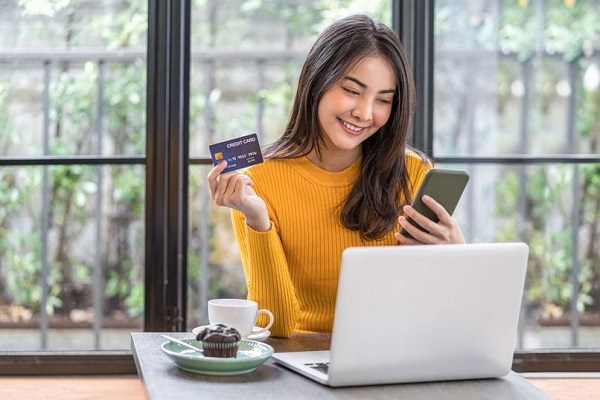 cách kiểm tra hạn mức thẻ tín dụng